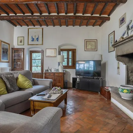 Laura Villa Calenzano